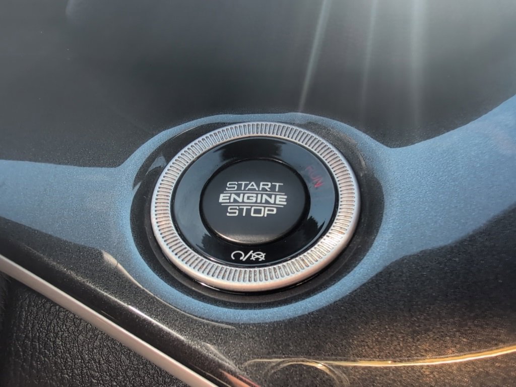 Used 2023 Jeep Grand Cherokee Altitude image 29