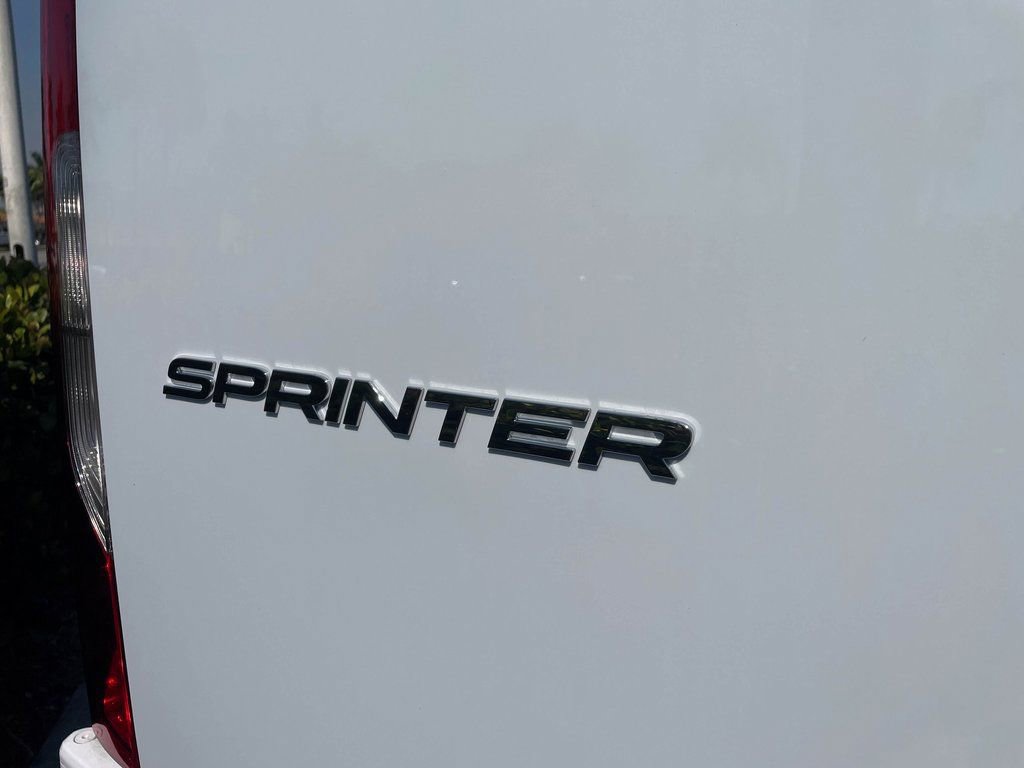 Used 2025 Mercedes-Benz Sprinter 2500 image 37