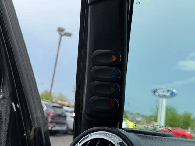 Used 2016 Jeep Wrangler Unlimited Rubicon AWD/4WD image 15