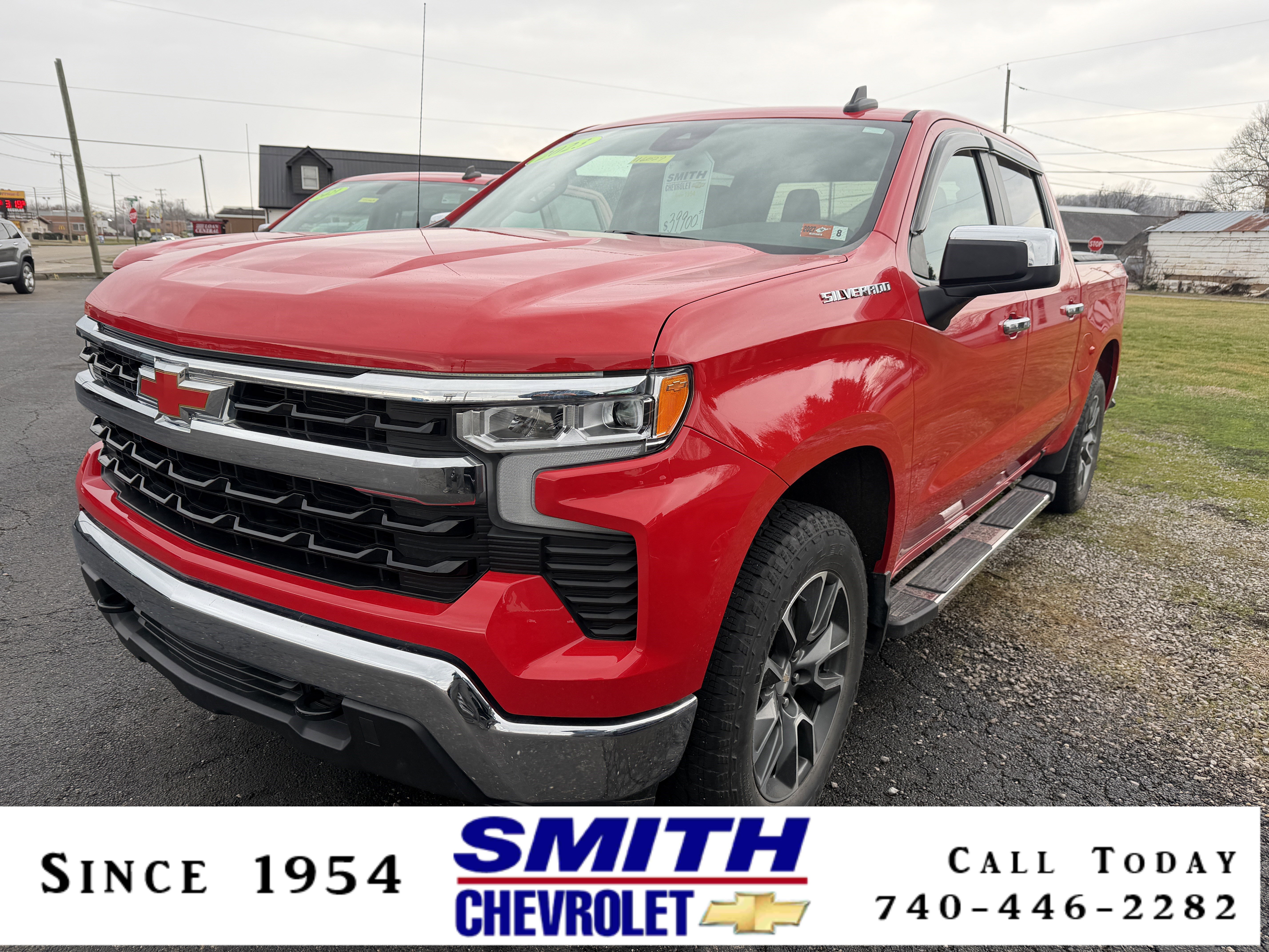 Used 2023 Chevrolet Silverado 1500 LT image 1