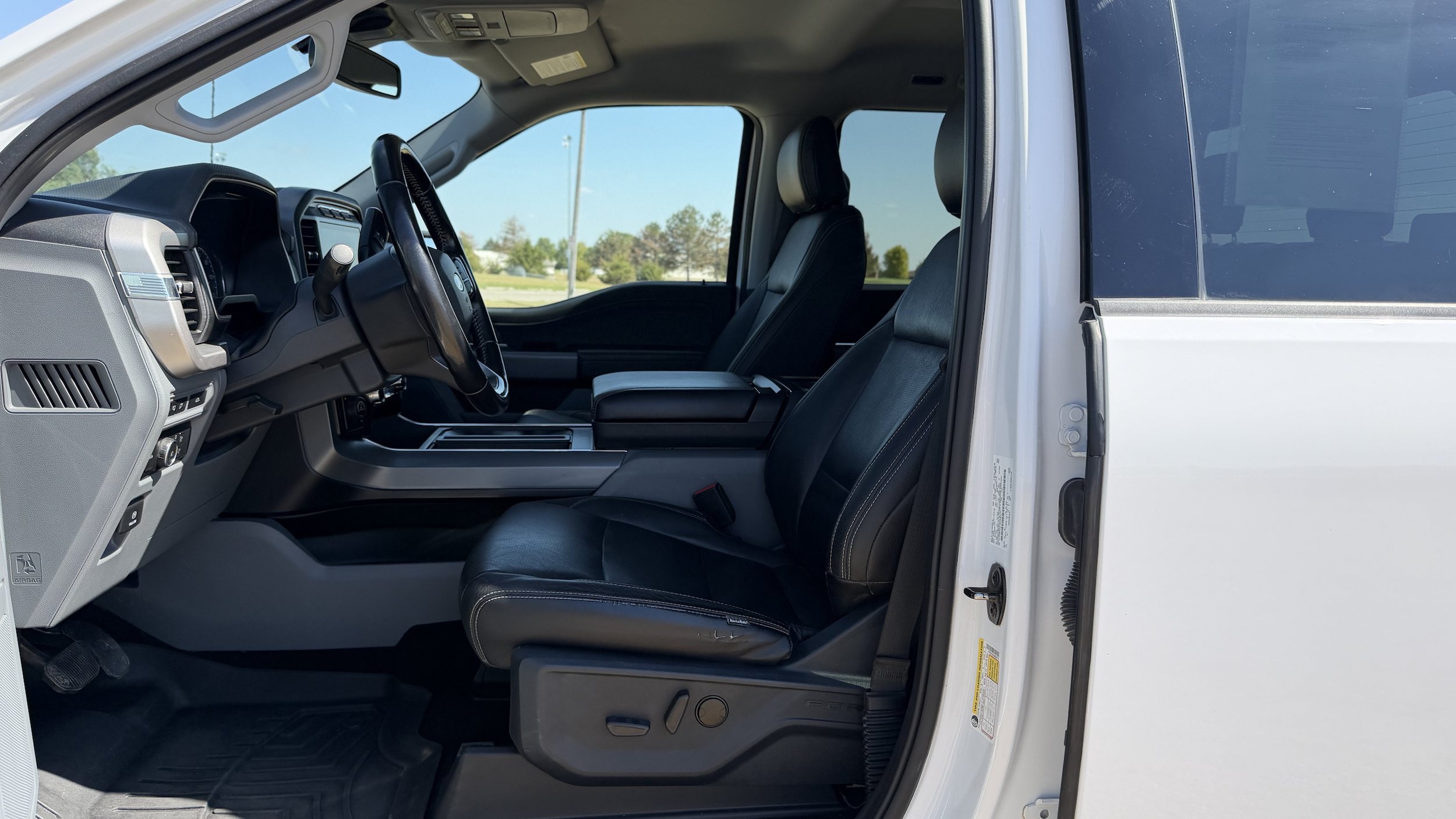 Certified 2022 Ford F150 XLT w/ Equipment Group 302A High AWD/4WD image 17