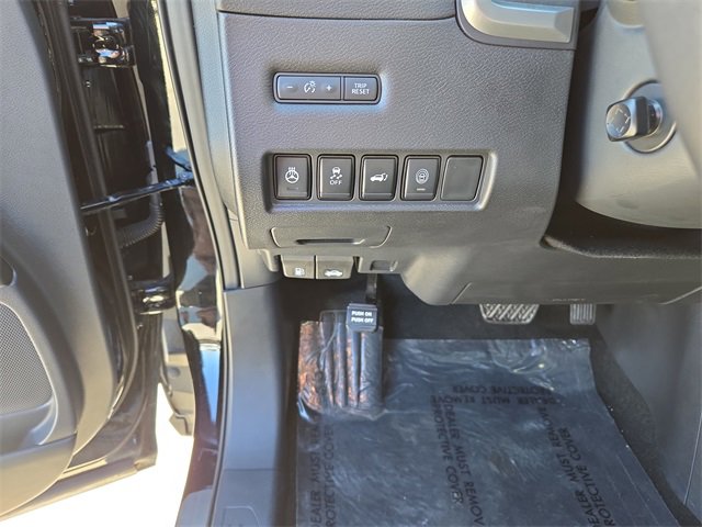 Certified 2024 Nissan Murano Platinum w/ Cargo Package image 19