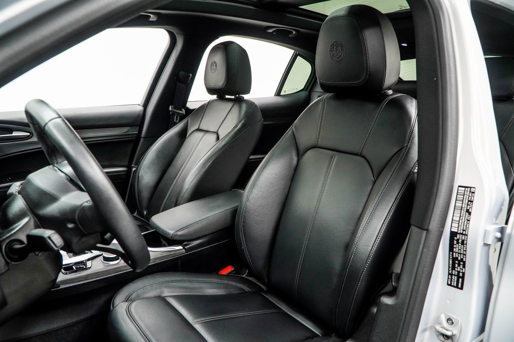 Used 2023 Alfa Romeo Stelvio Ti image 38