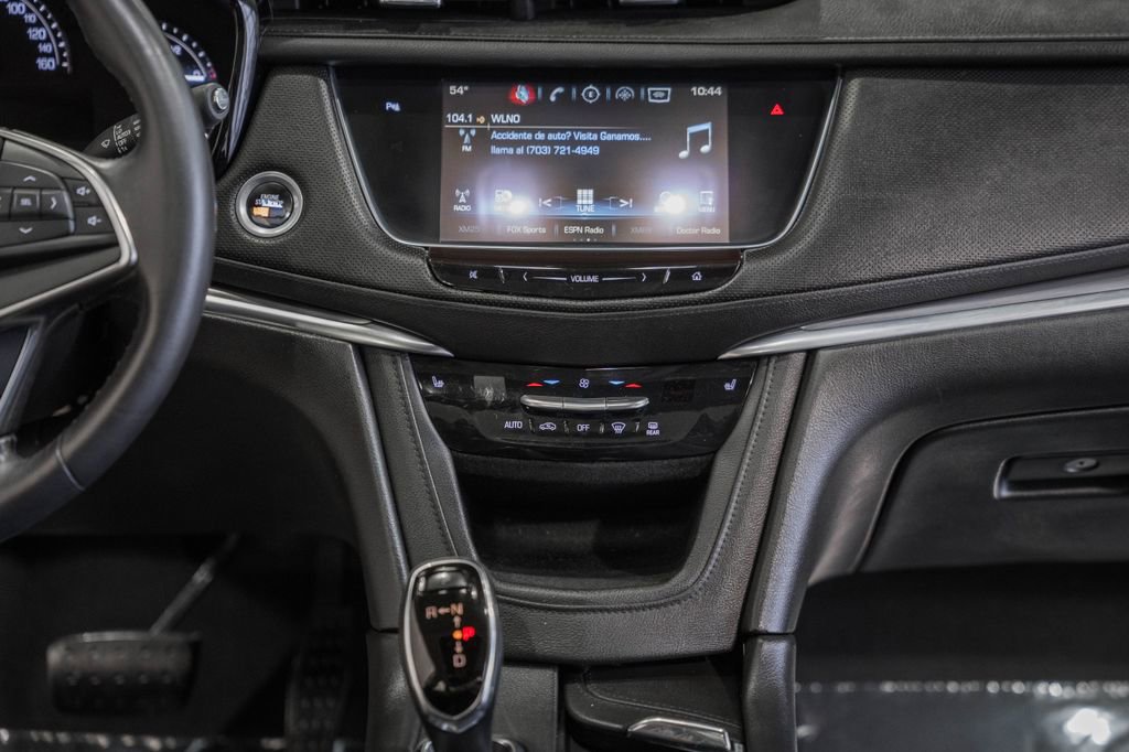 Used 2017 Cadillac XT5 Luxury image 26