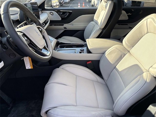 New 2026 Lincoln Aviator Reserve image 23