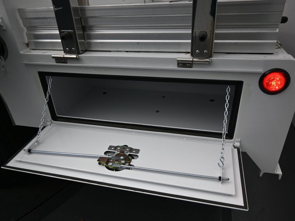 New 2025 Ford F450 XL w/ XL Chrome Package image 27