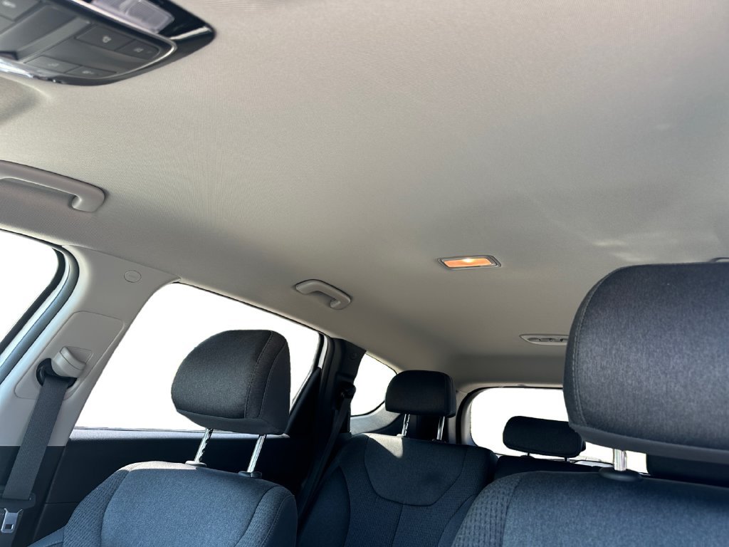 Used 2023 Hyundai Santa Fe SEL FWD image 12