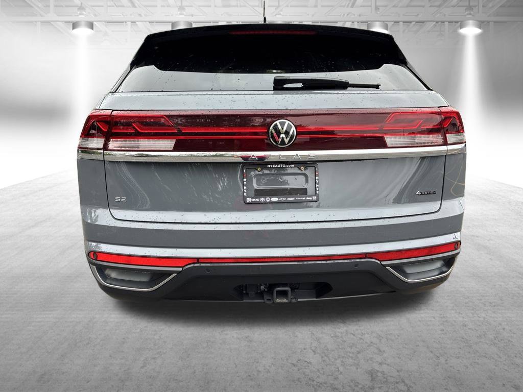 Used 2024 Volkswagen Atlas Cross Sport SE AWD/4WD image 5