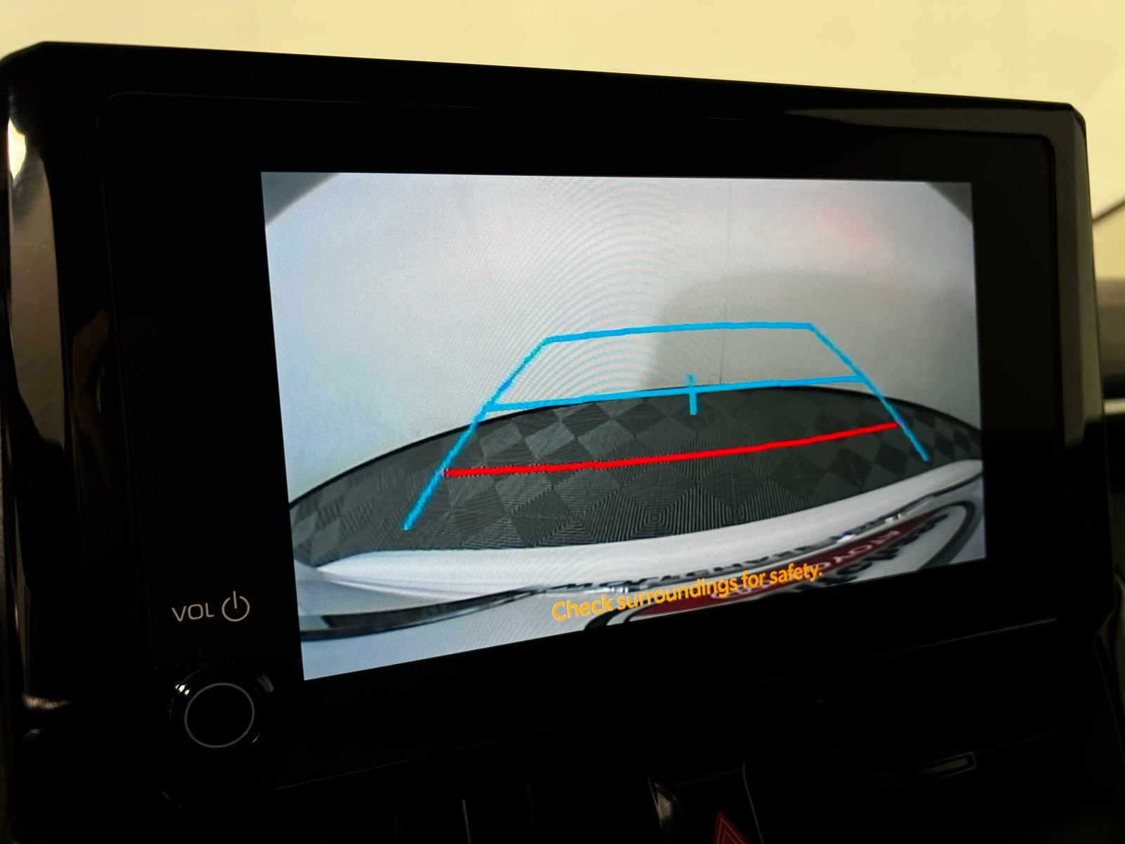 Used 2025 Toyota Corolla LE image 18