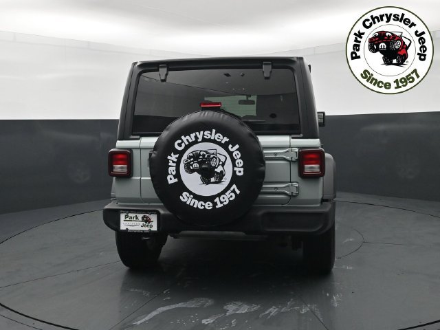 Used 2023 Jeep Wrangler Unlimited Sport AWD/4WD image 5