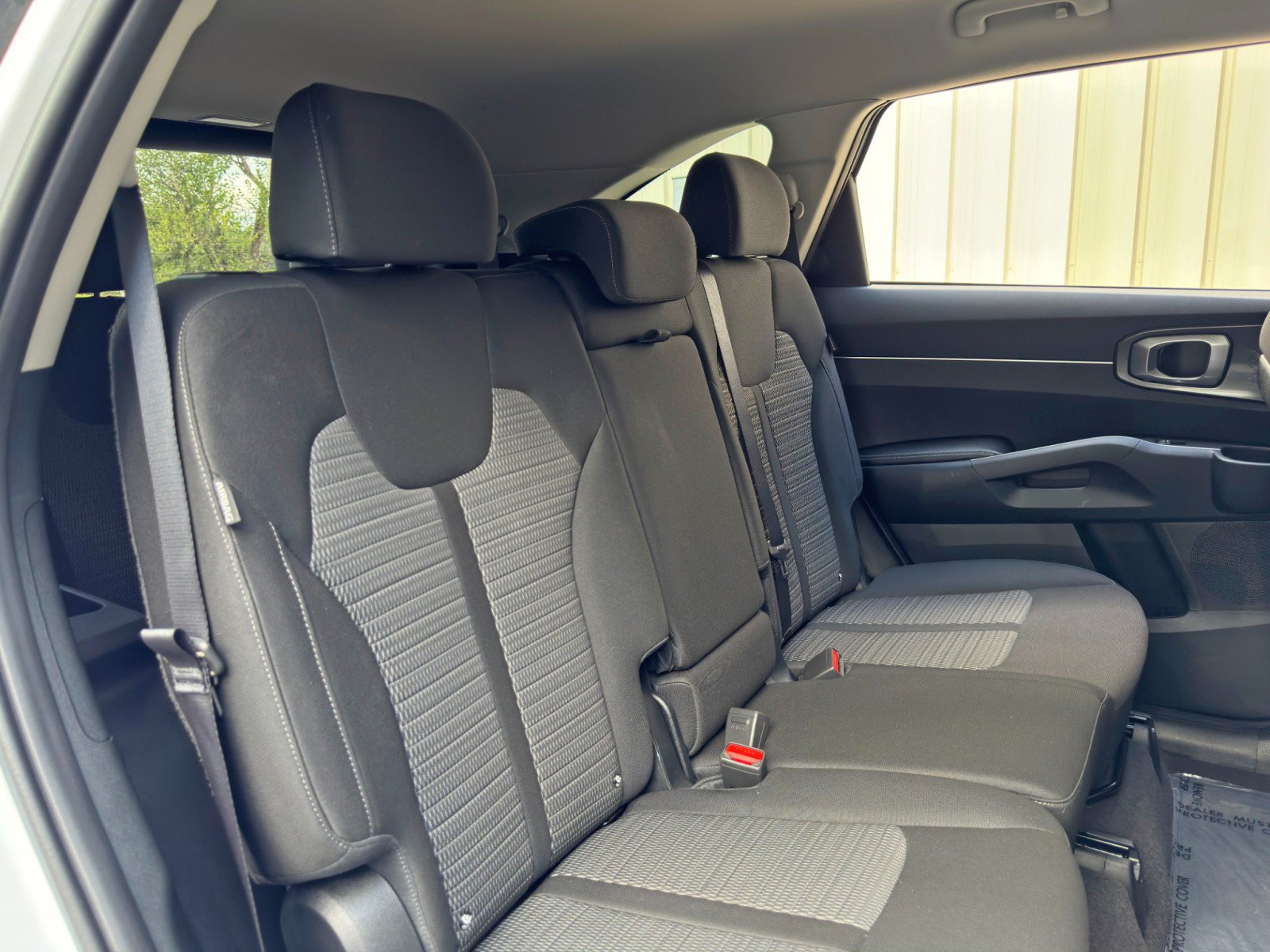 Used 2024 Kia Sorento LX FWD image 33