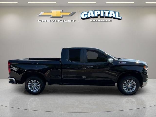 Used 2025 Chevrolet Silverado 1500 LT AWD/4WD image 6