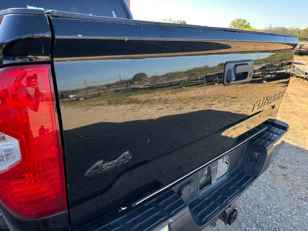 Used 2017 Toyota Tundra SR5 w/ SR5 Upgrade Package image 38
