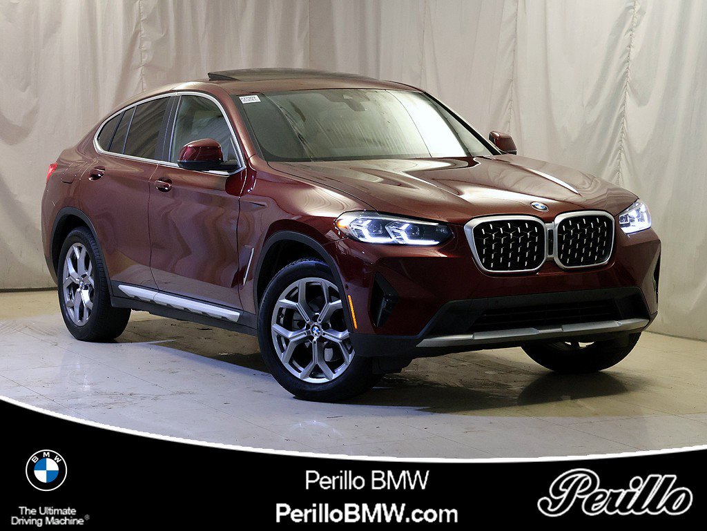 Certified 2025 BMW X4 xDrive30i AWD/4WD image 1
