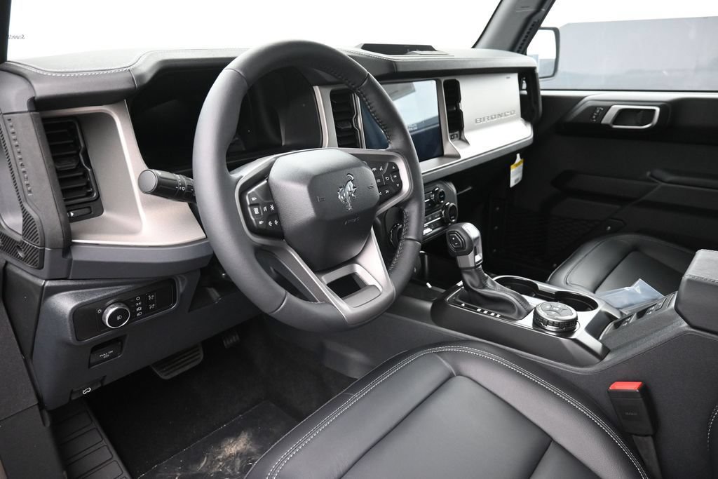 New 2026 Ford Bronco Outer Banks AWD/4WD image 17
