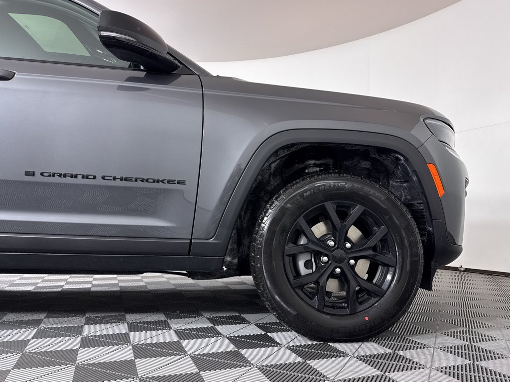 New 2026 Jeep Grand Cherokee Altitude AWD/4WD image 23