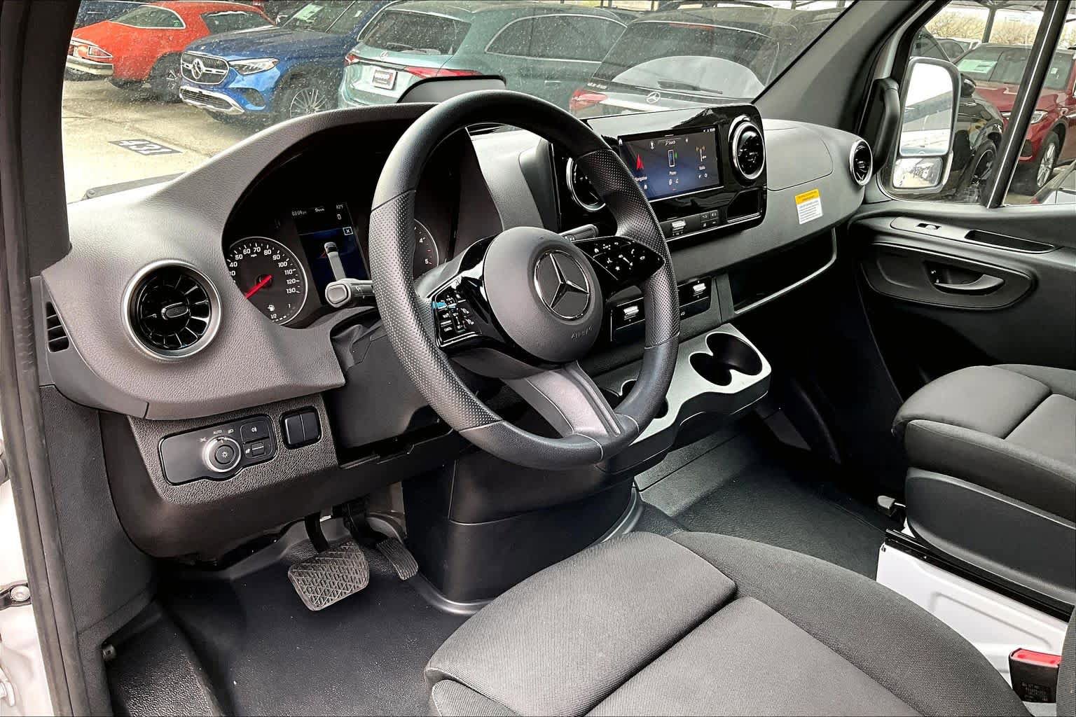 New 2025 Mercedes-Benz Sprinter 2500 image 10