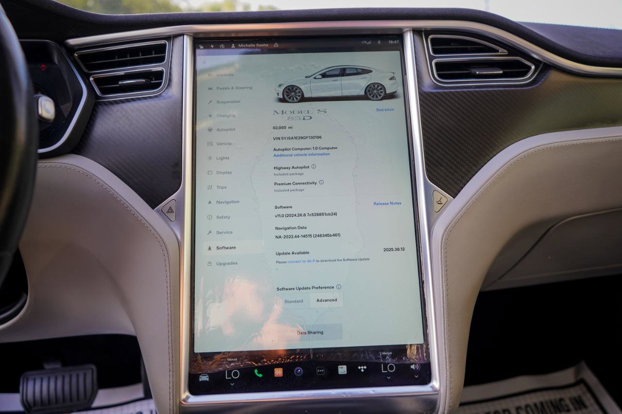 Used 2016 Tesla Model S 70D image 11