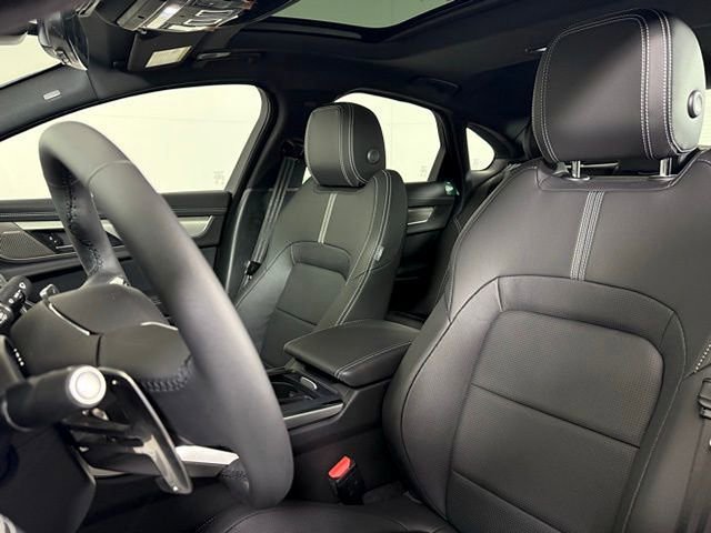 New 2024 Jaguar XF R-Dynamic SE image 5