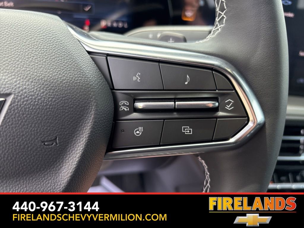 New 2026 Chevrolet Traverse LT FWD image 2