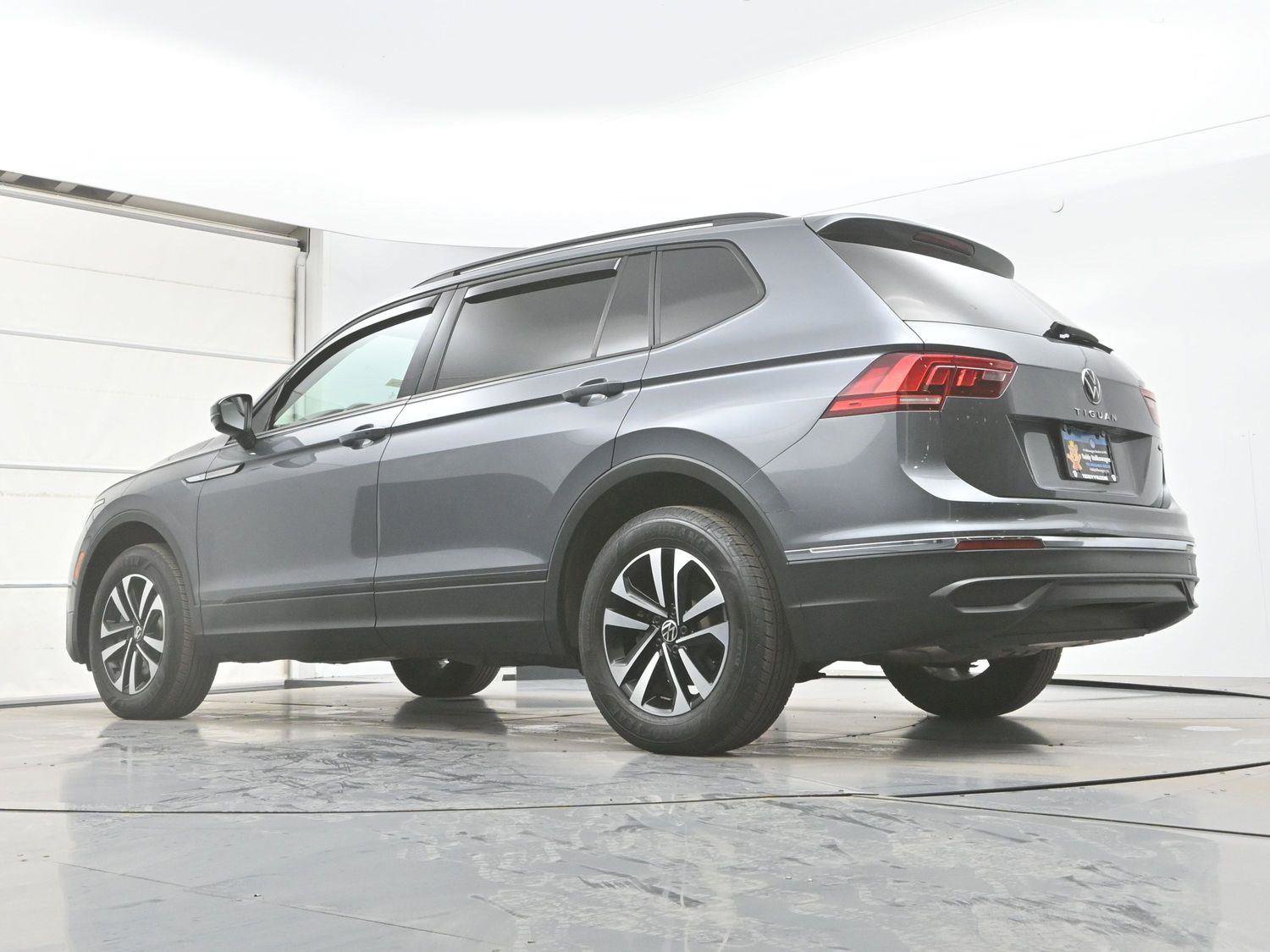 Used 2024 Volkswagen Tiguan S image 30