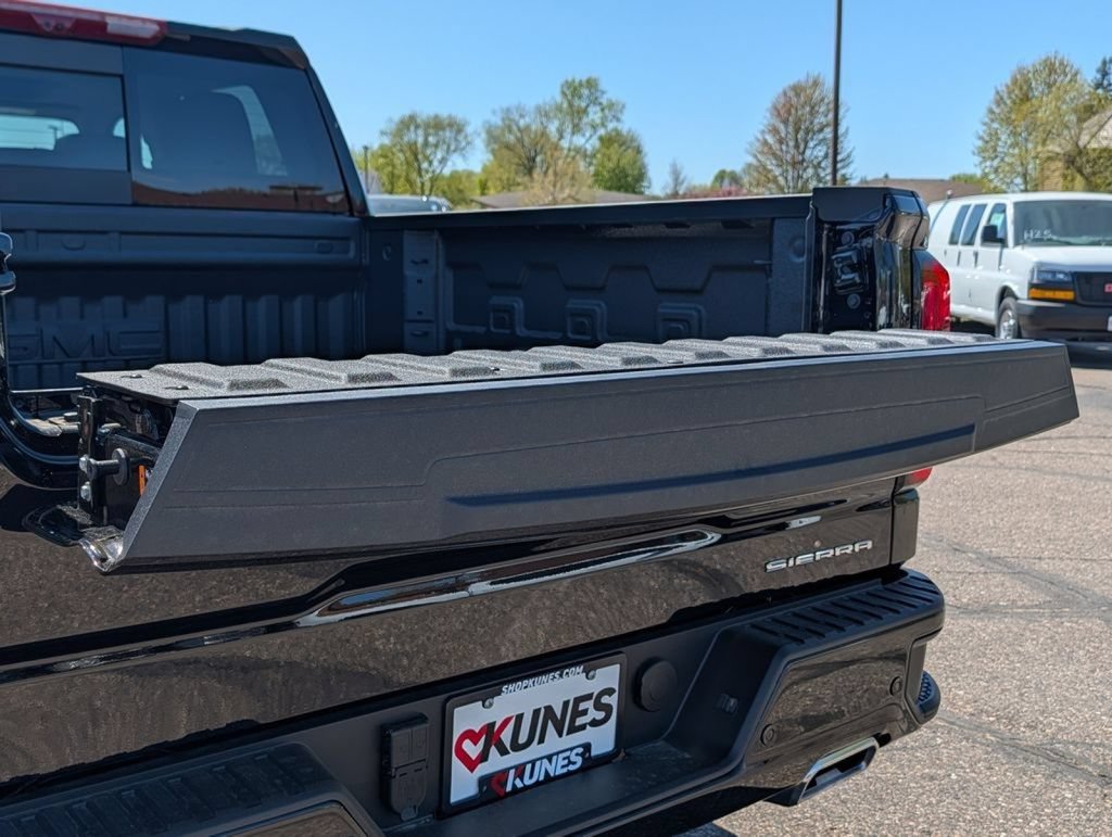 New 2026 GMC Sierra 1500 Denali w/ Denali Reserve Package AWD/4WD image 36