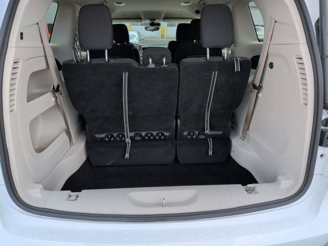 Used 2024 Chrysler Voyager LX FWD image 27