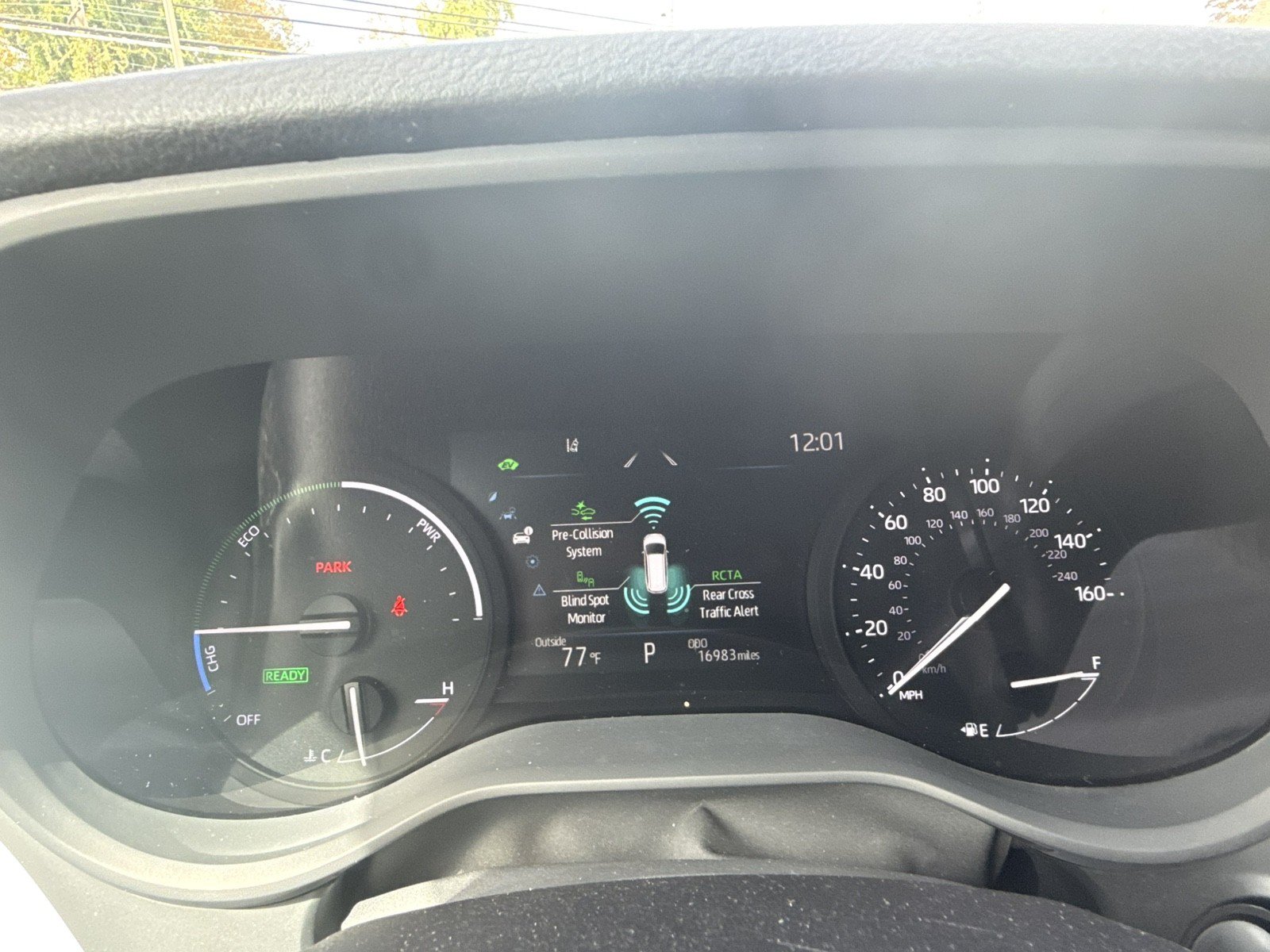 Used 2025 Toyota Sienna LE FWD image 16