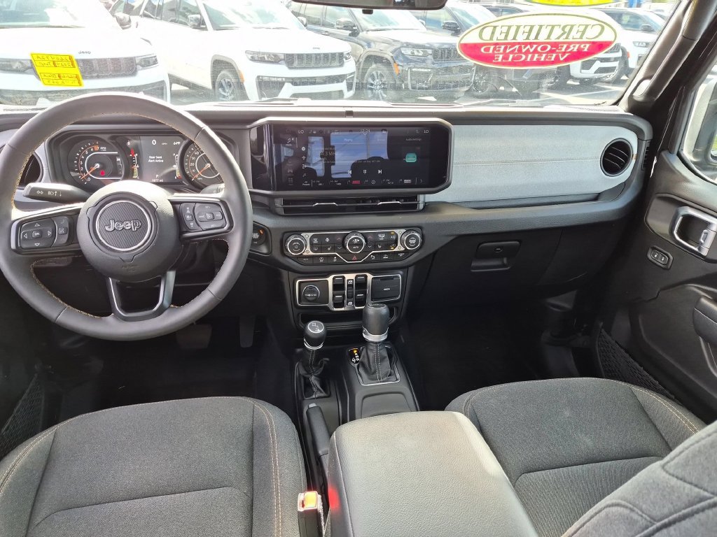 Certified 2024 Jeep Gladiator Sport AWD/4WD image 21