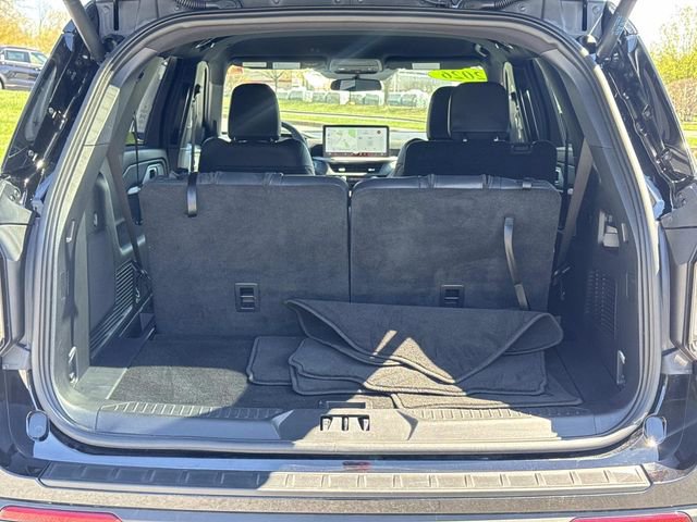 Used 2026 Ford Explorer ST-Line image 13