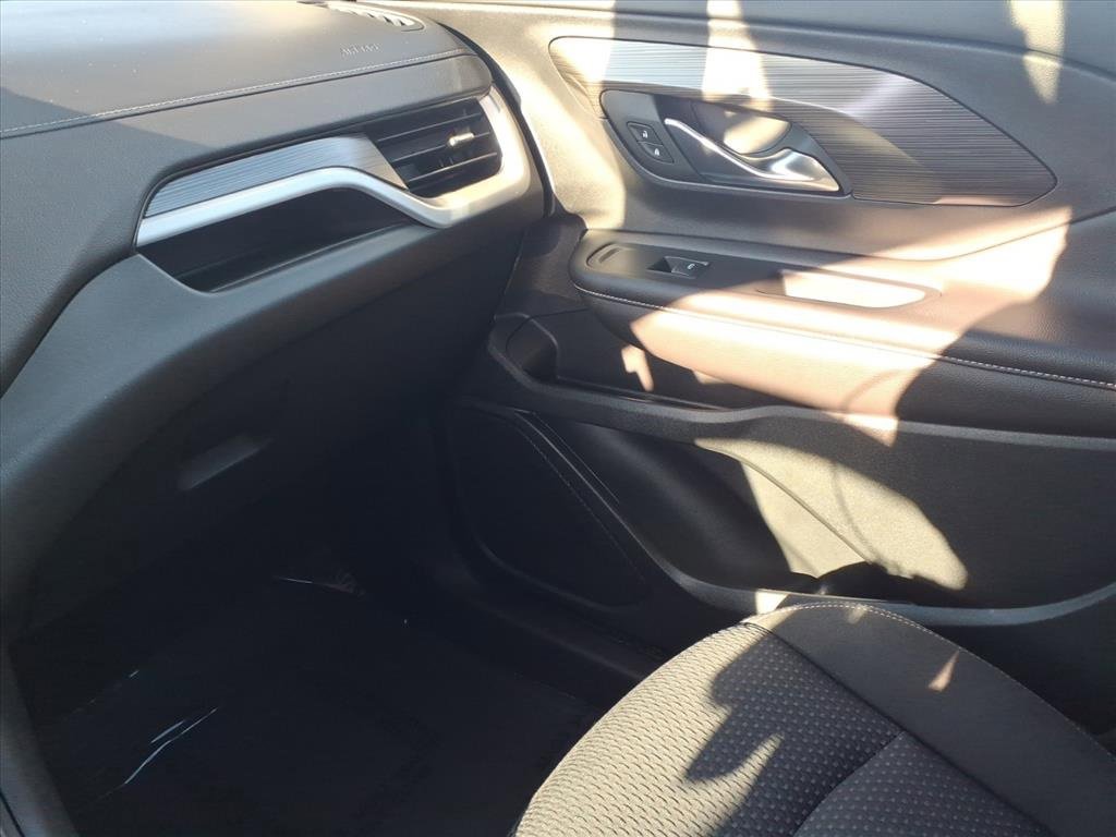 Certified 2022 GMC Terrain SLE w/ Driver Convenience Package image 23