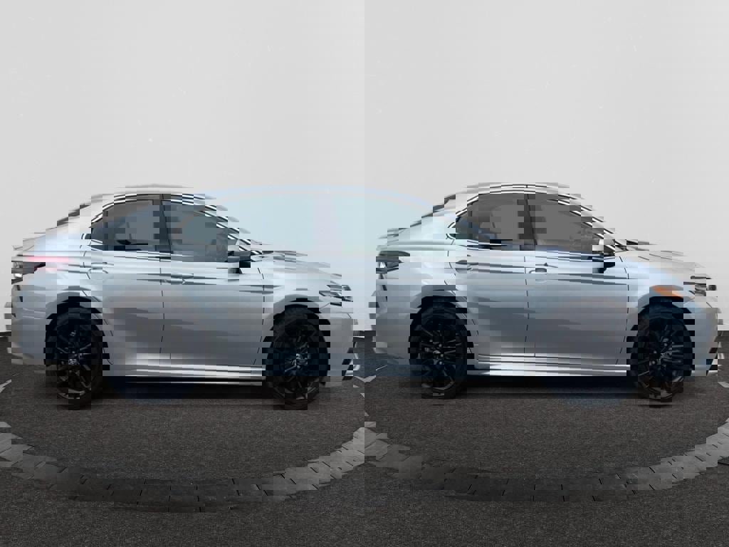 Used 2024 Toyota Camry XSE image 4