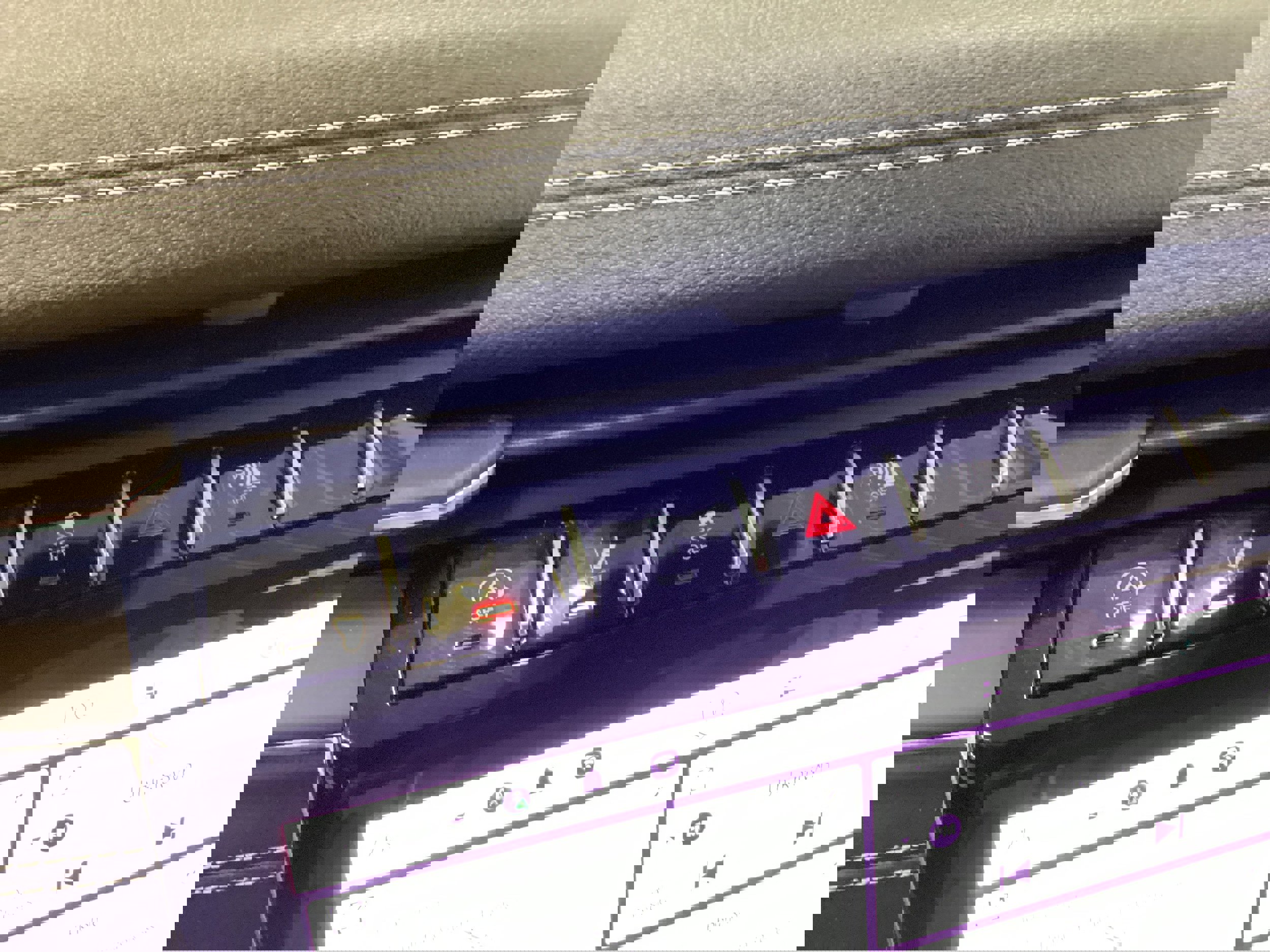 Used 2024 Jeep Grand Cherokee Limited w/ Luxury Tech Group II image 30