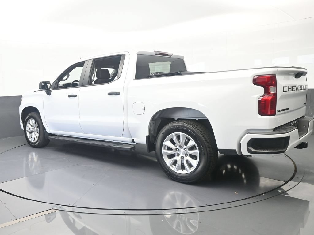 Used 2024 Chevrolet Silverado 1500 Custom RWD image 4