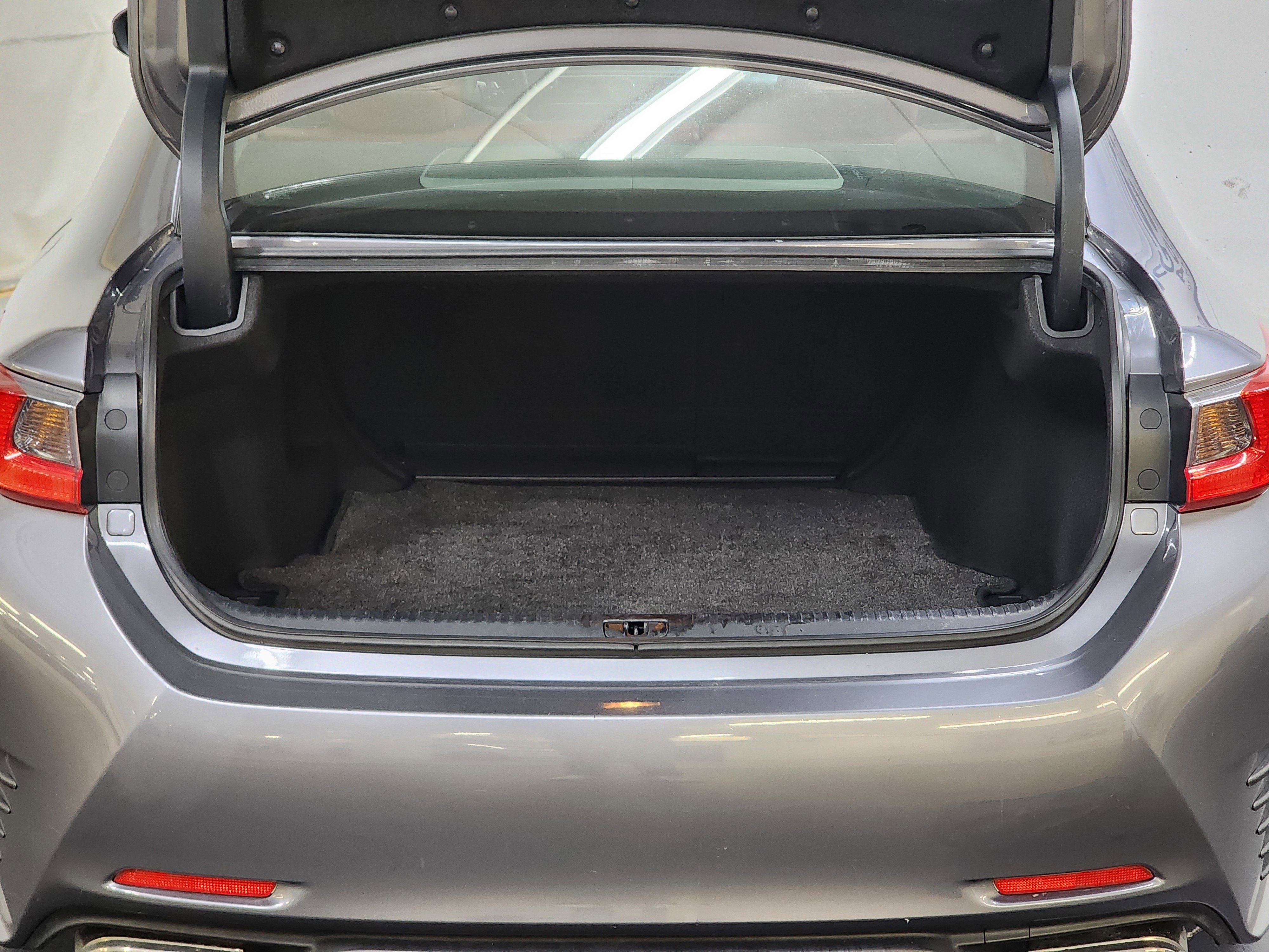 Used 2018 Lexus RC 300 AWD image 9