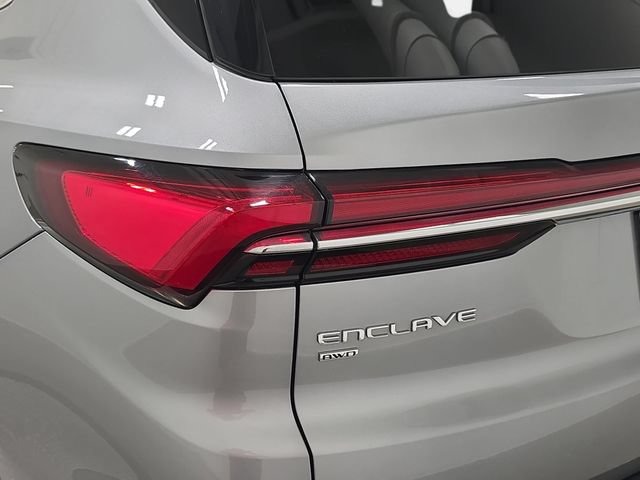Used 2025 Buick Enclave Preferred AWD/4WD image 30