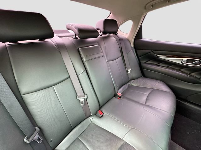 Used 2018 INFINITI Q70 L 3.7 image 29