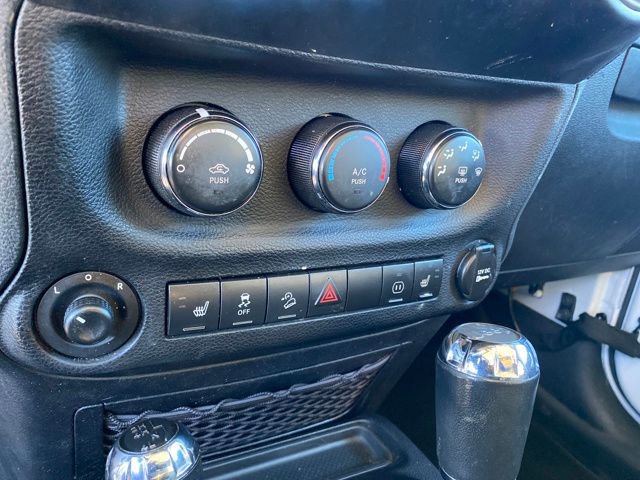 Used 2012 Jeep Wrangler Unlimited Sahara w/ Dual Top Group image 10