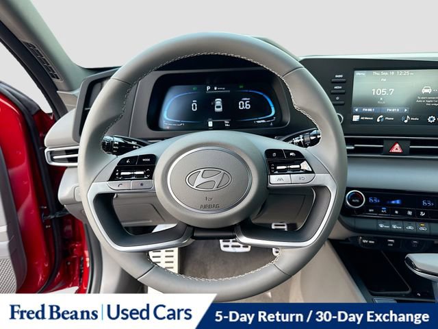 Used 2025 Hyundai Elantra Sport image 12