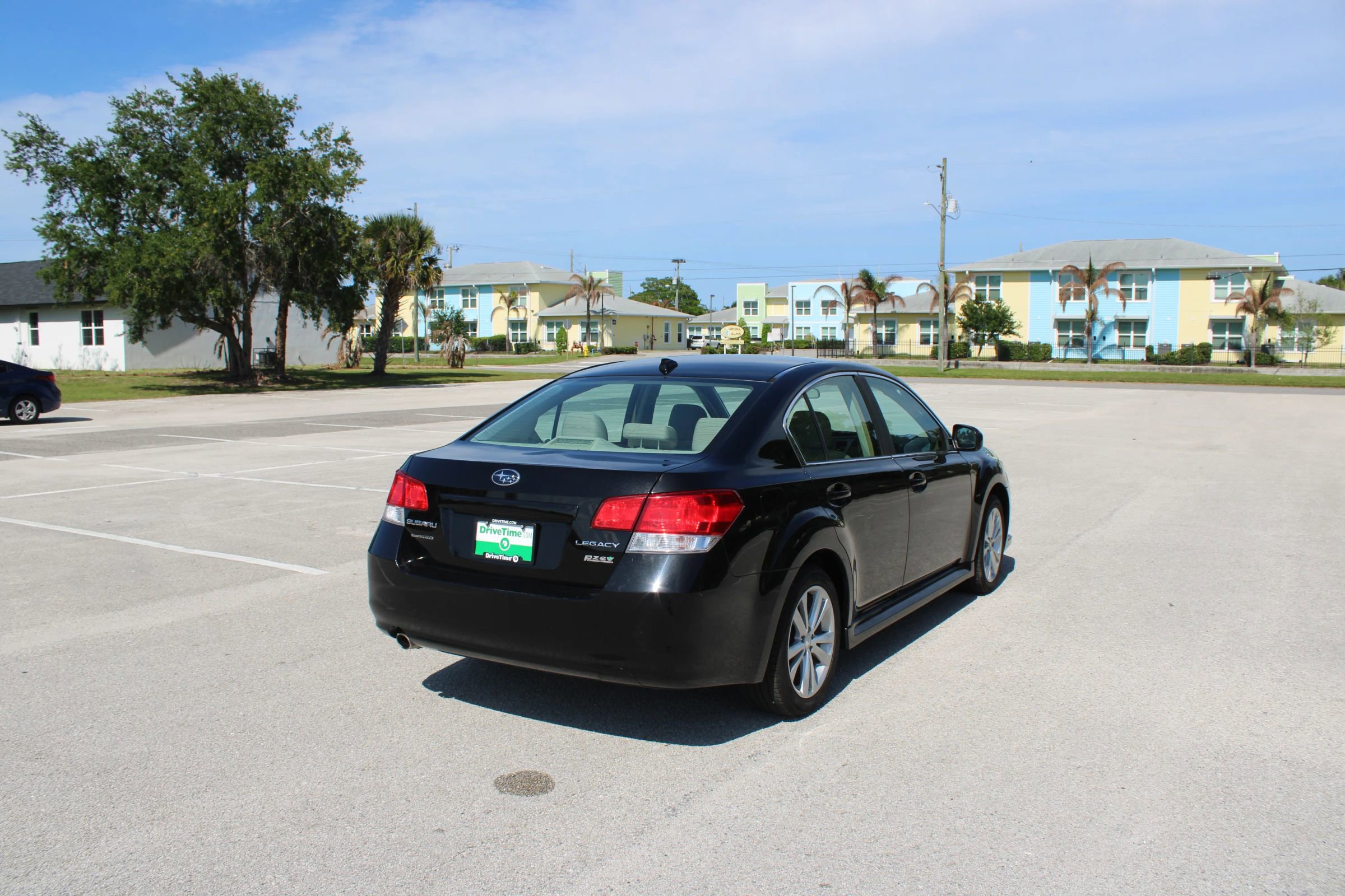 Used 2014 Subaru Legacy 2.5i Premium AWD/4WD image 14
