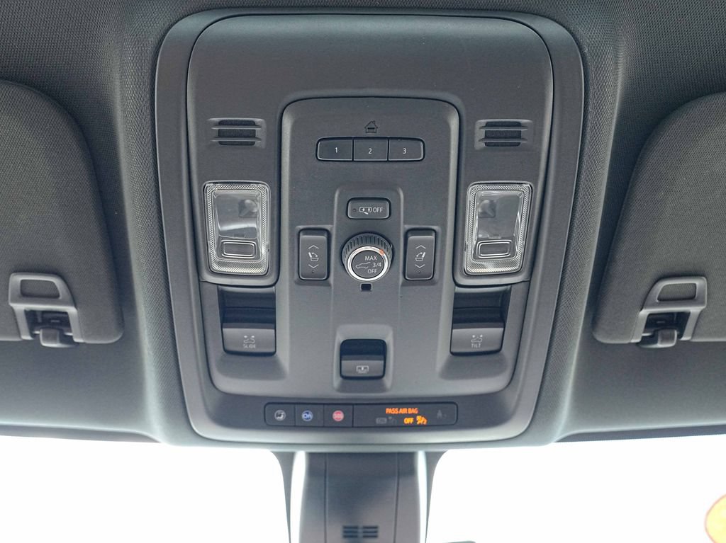 Used 2022 Chevrolet Tahoe High Country AWD/4WD image 40