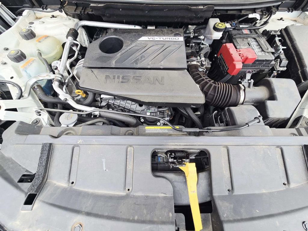 Used 2023 Nissan Rogue SV image 17