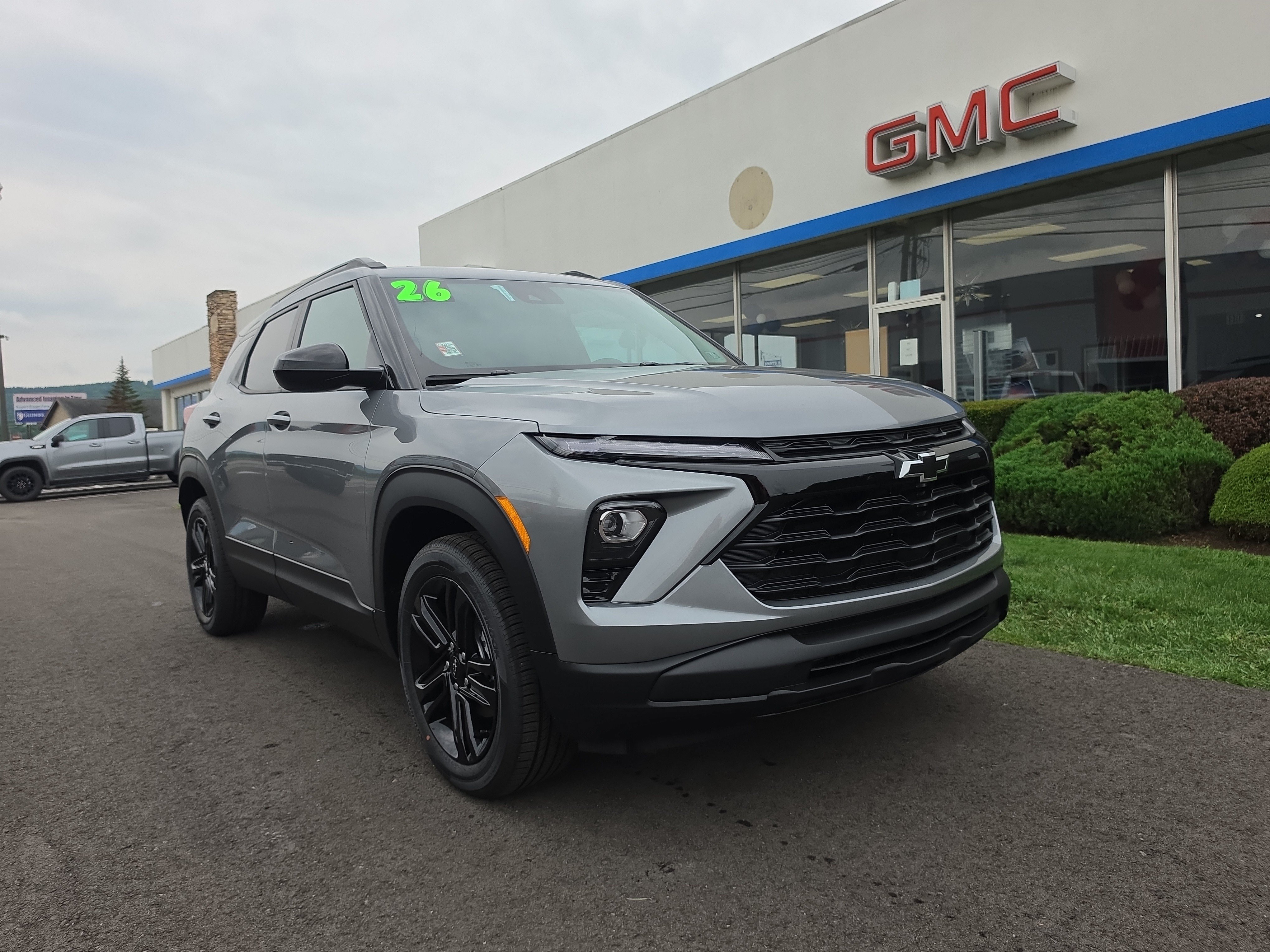 New 2026 Chevrolet Trax LT w/ Midnight Edition