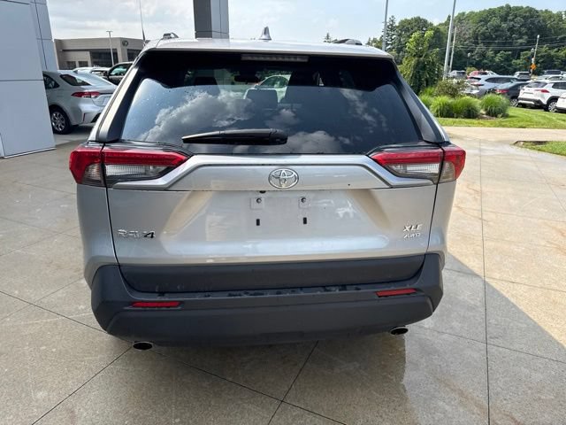 Used 2025 Toyota RAV4 XLE AWD/4WD image 6