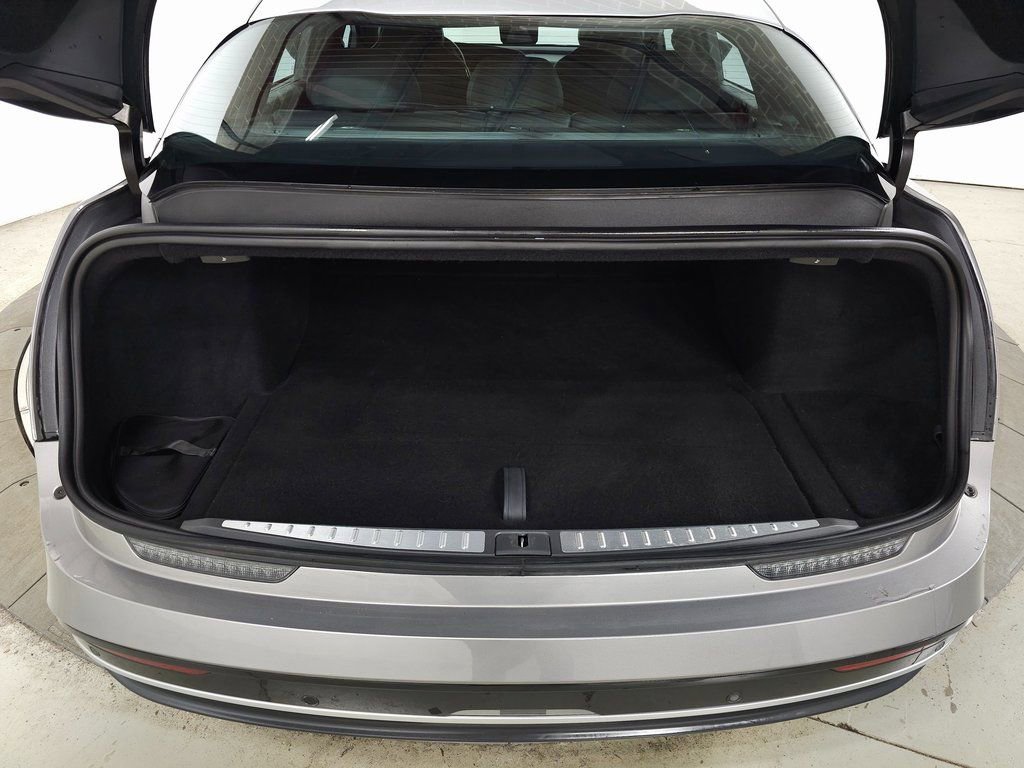 Used 2022 Lucid Air Grand Touring image 6