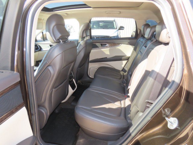 Used 2019 Lincoln Nautilus Select FWD image 19