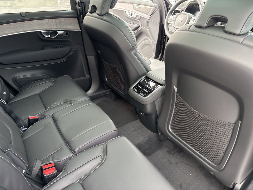 New 2026 Volvo XC90 B6 Ultra w/ Protection Package image 46