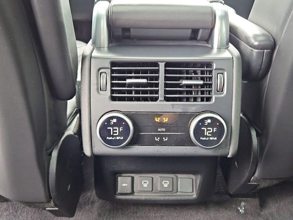Used 2023 Land Rover Discovery HSE R-Dynamic AWD/4WD image 31