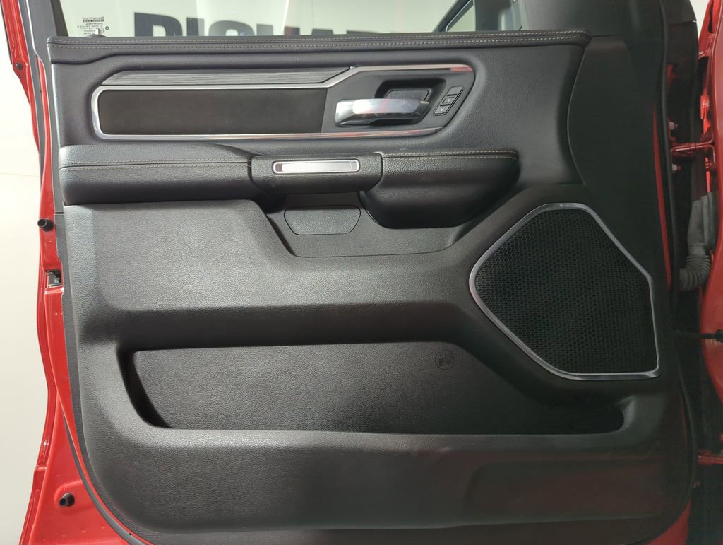 Used 2024 RAM 1500 Laramie image 8