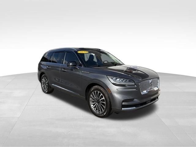 Used 2022 Lincoln Aviator Reserve w/ Elements Package Plus image 3